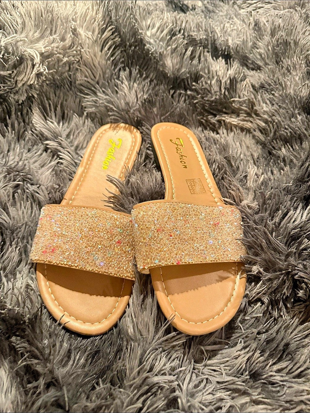 Fashion Glitter Slide Sandals in Gold Like New